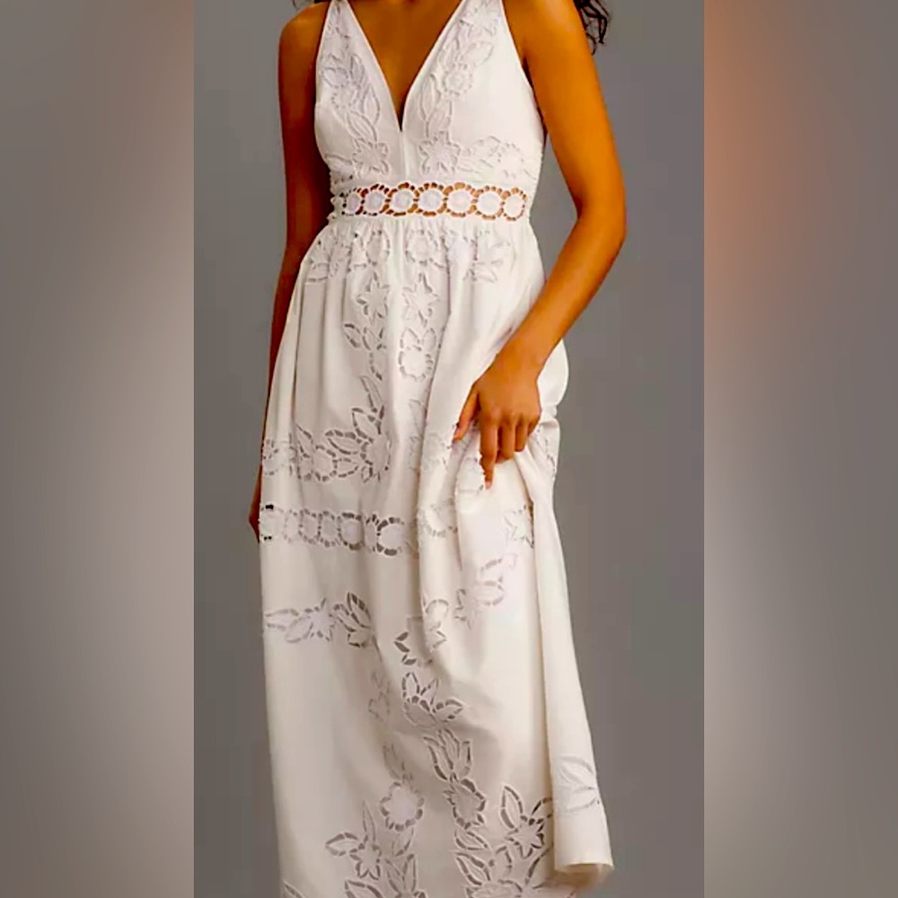 Elegant White Midi Dress